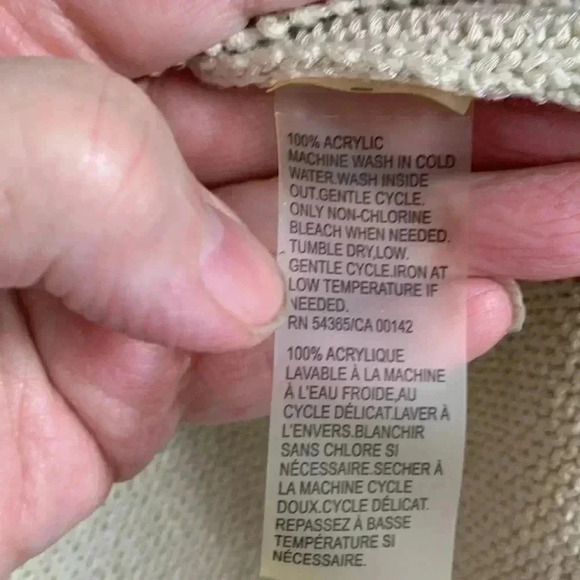 Allison Daley, ivory  acrylic knit sweater with one button closure - Picture 5 of 5